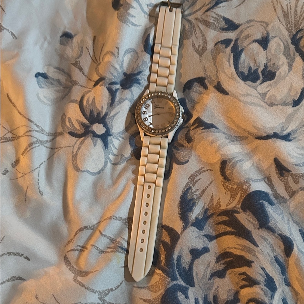 Geneva Cream and Silver Crystal Watch - Picture 3 of 4